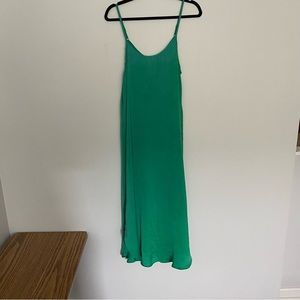 FINAL PRICE Sadie & Sage emerald green silky maxi dress size small